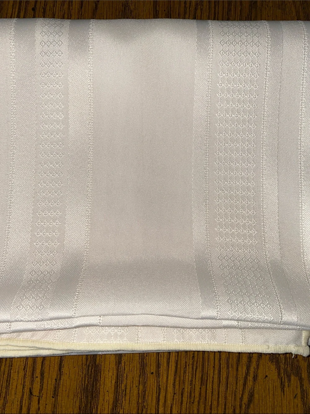 Vintage MCM table cloth cotton elegant pattern creamy white - Unbranded no tags